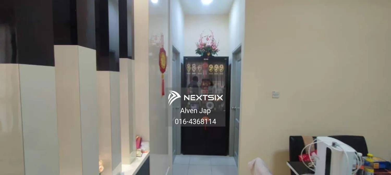 1-sty Terrace/Link House For Sale in Kuching Sarawak - Image 5