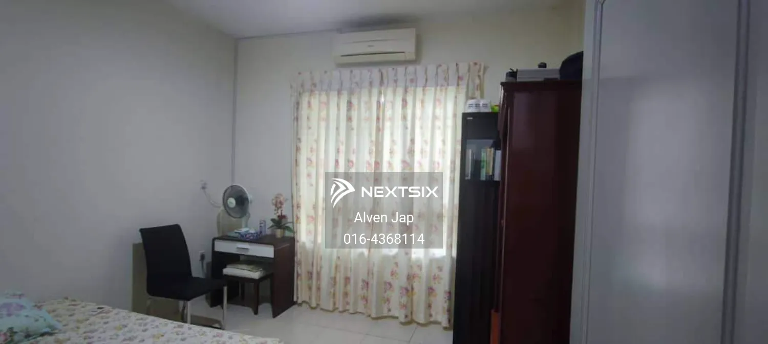 1-sty Terrace/Link House For Sale in Kuching Sarawak - Image 6