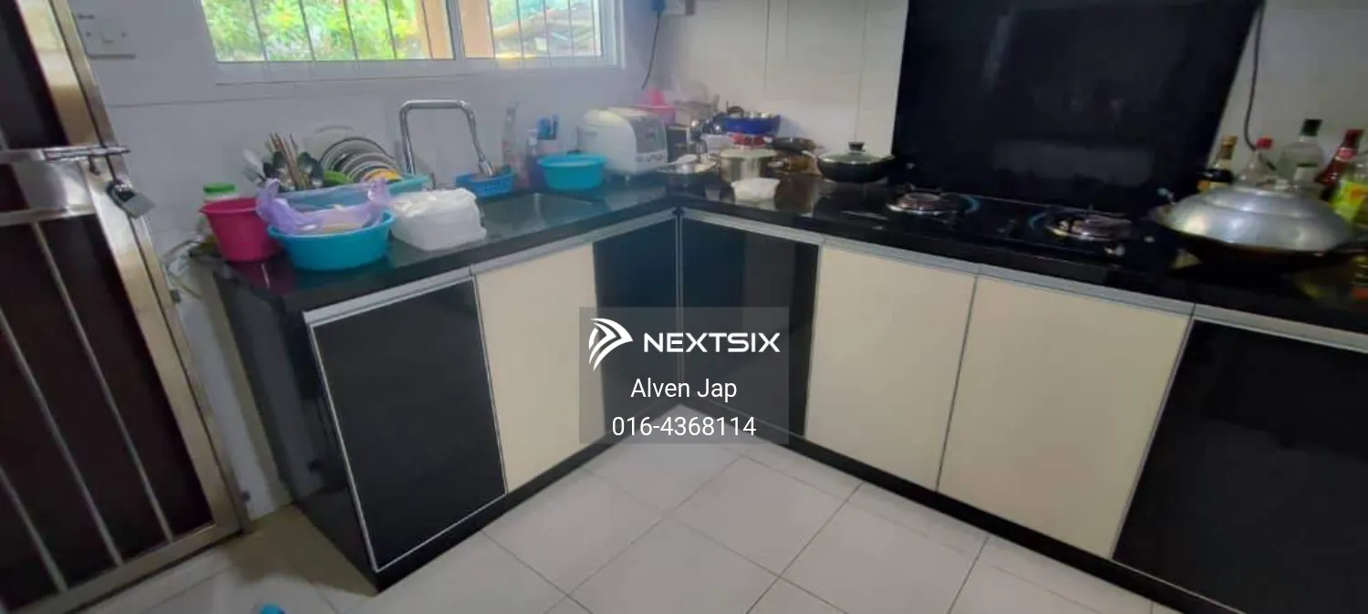 1-sty Terrace/Link House For Sale in Kuching Sarawak - Image 8