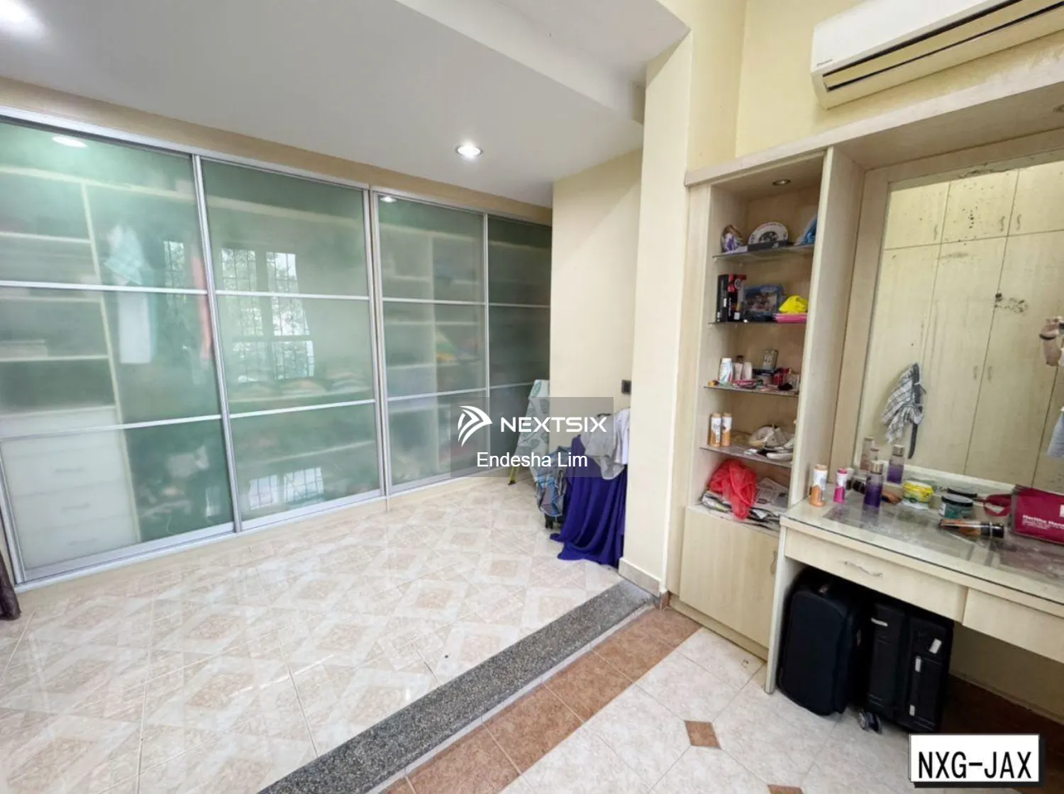 Semi-detached House For Sale in Kota Kemuning Selangor - Image 8