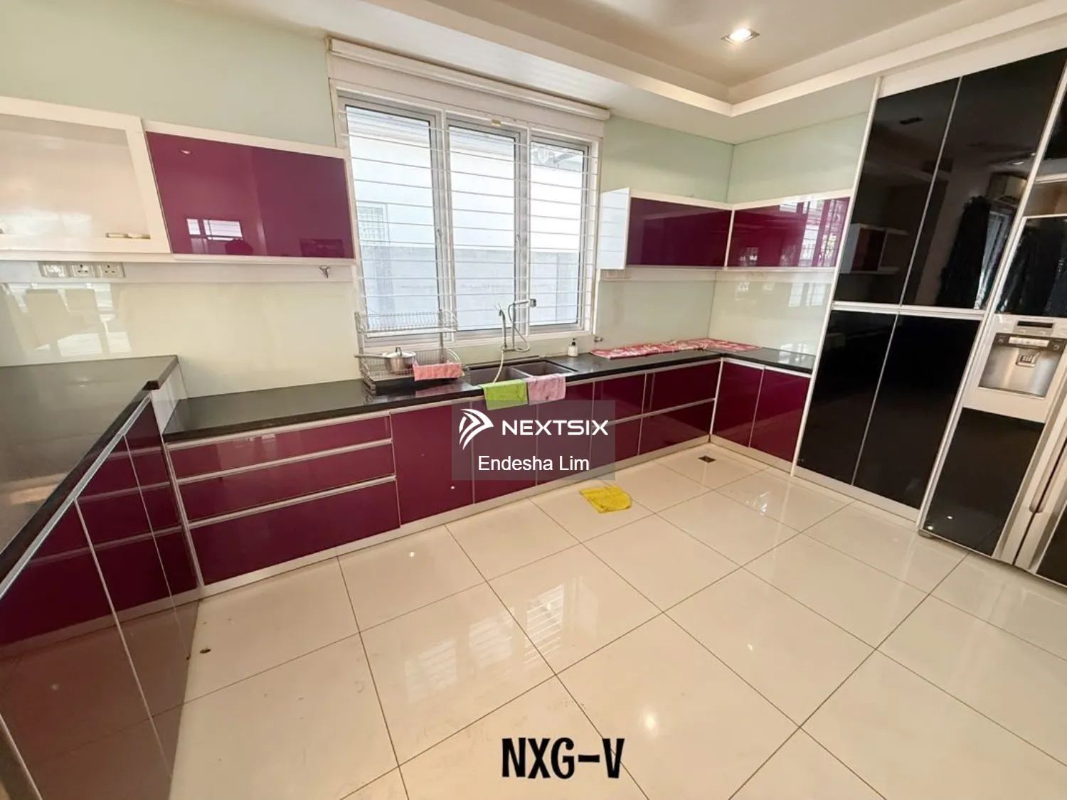 Bungalow For Sale in Bandar Botanic Selangor - Image 5