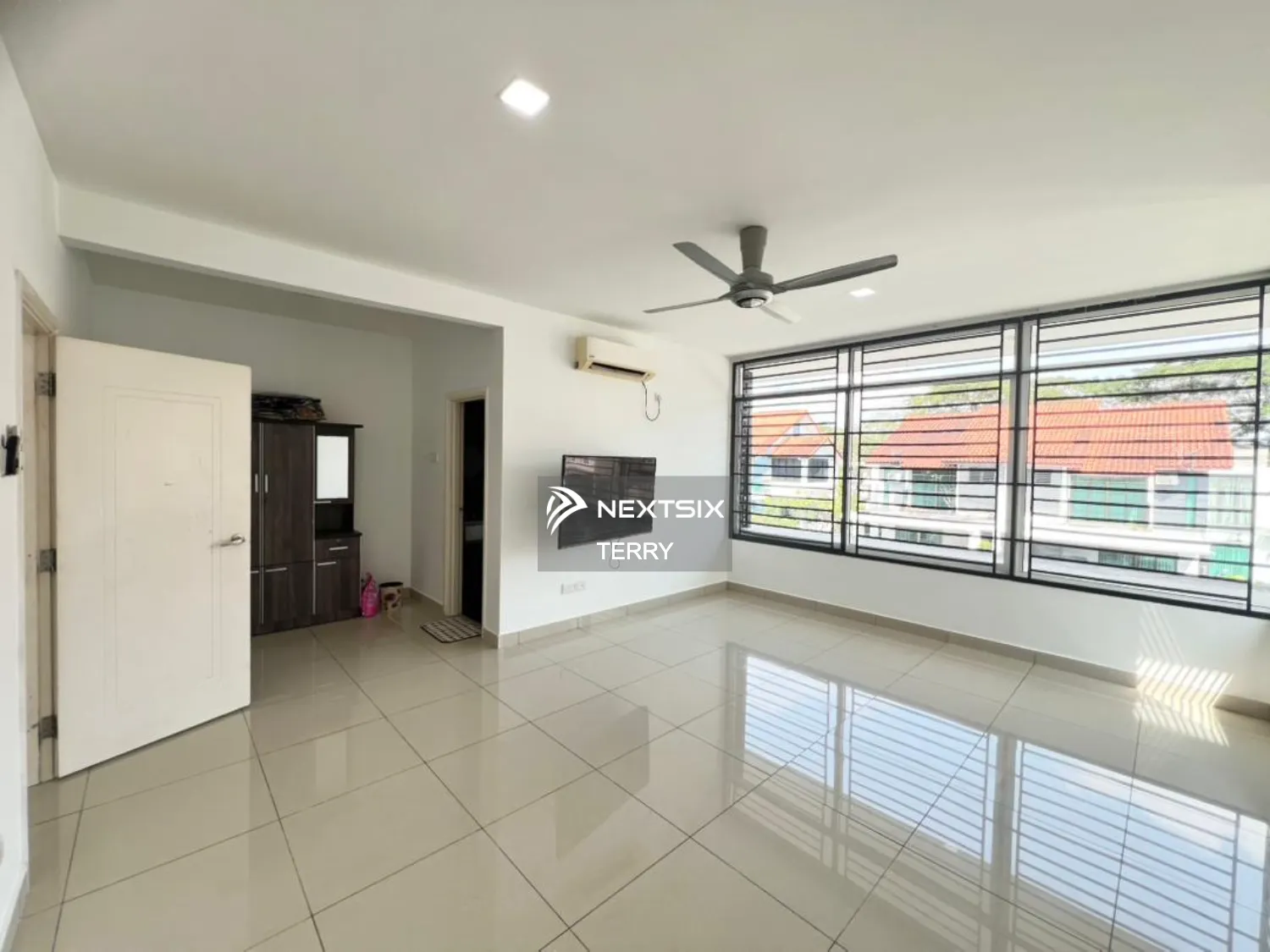 Semi-detached House For Sale in Johor Bahru Johor - Image 5