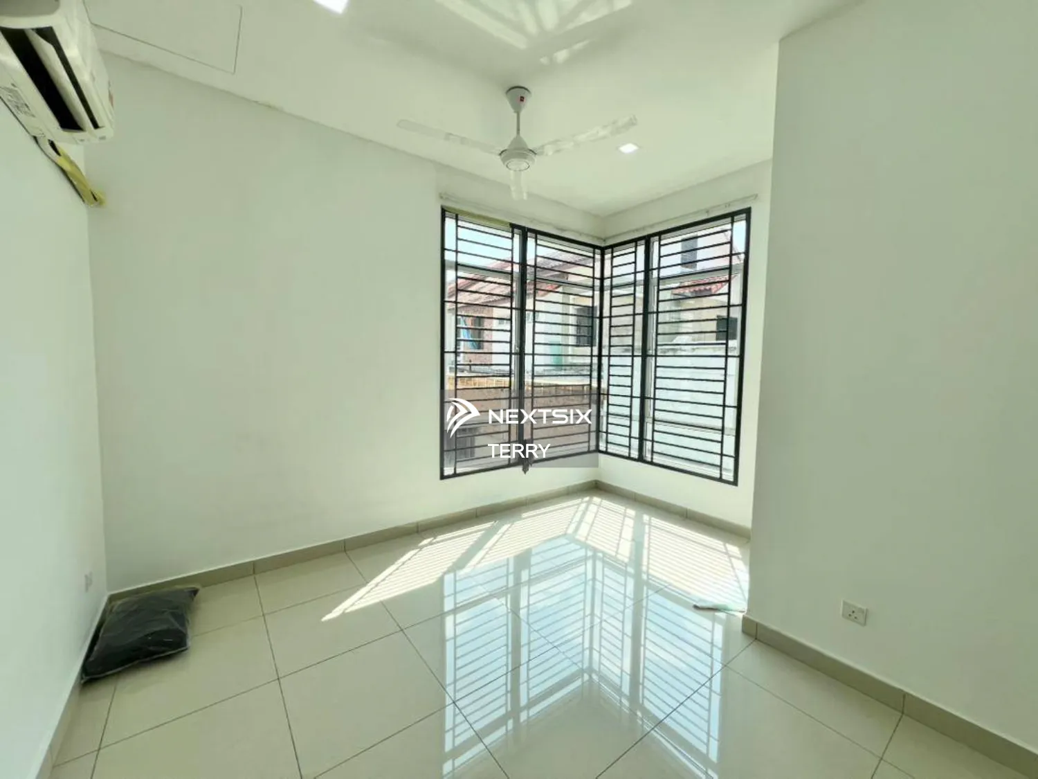 Semi-detached House For Sale in Johor Bahru Johor - Image 9