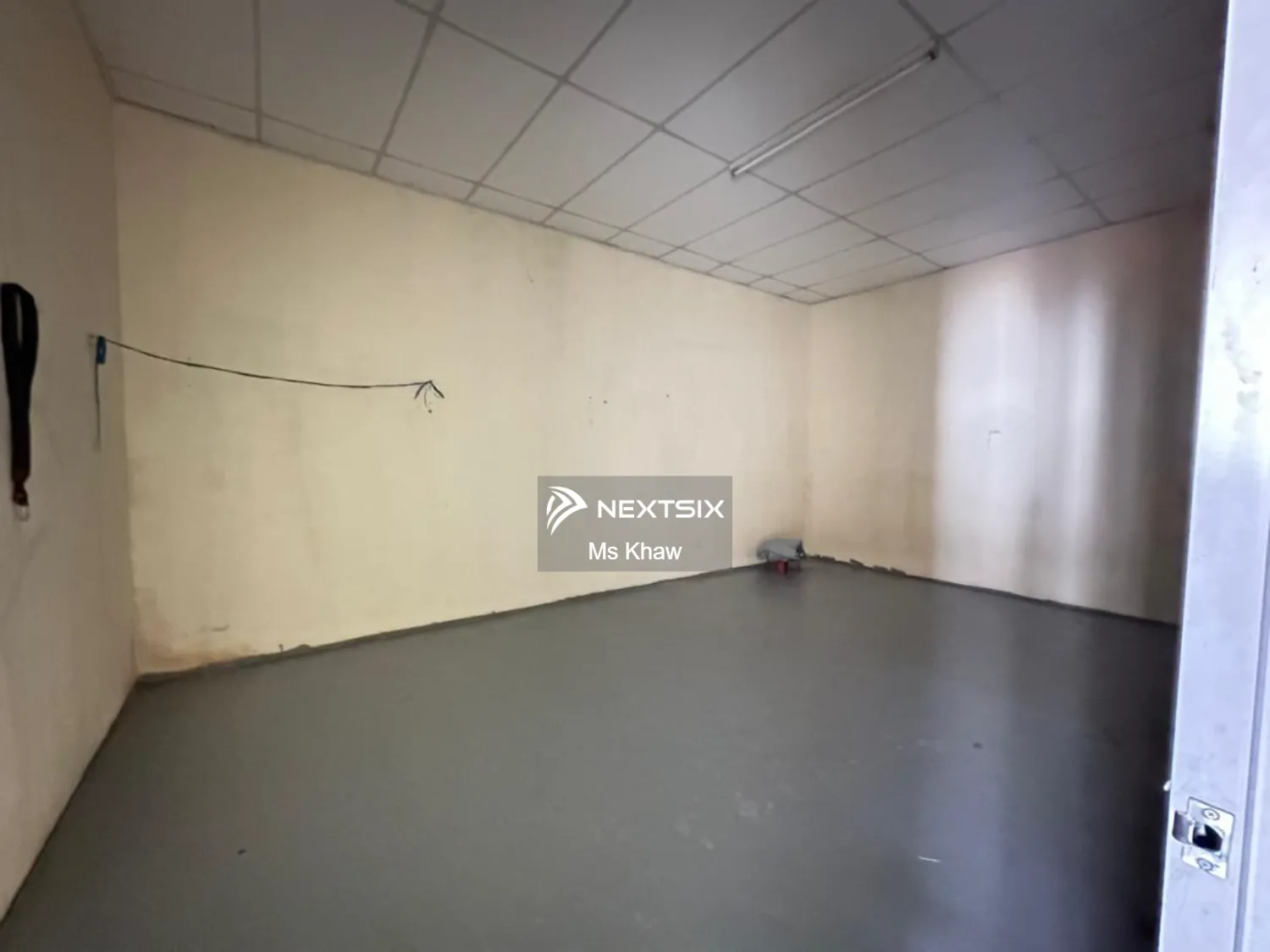 Shop For Sale in Pekan Nanas Johor - Image 9