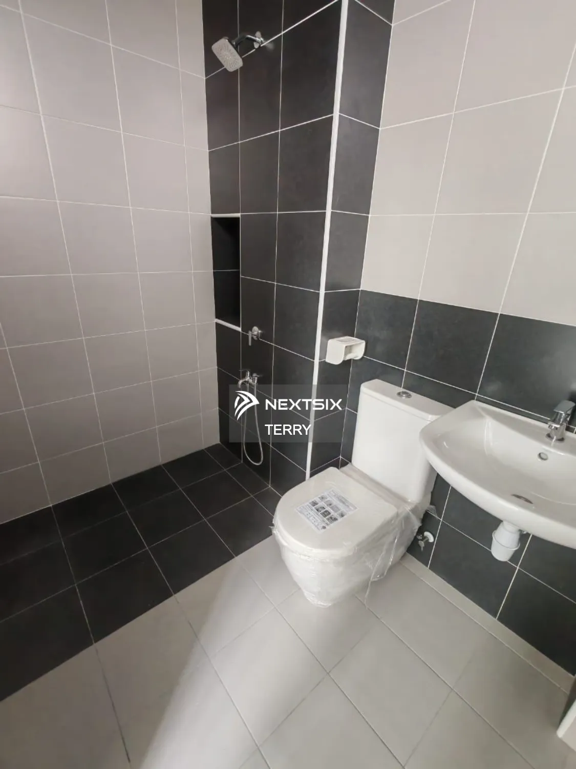 2-sty Terrace/Link House For Sale in Ulu Tiram Johor - Image 12