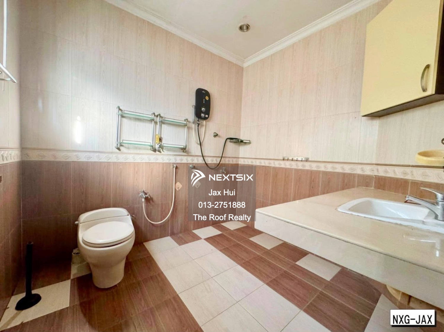 2-sty Terrace/Link House For Sale in Bandar Botanic Selangor - Image 9