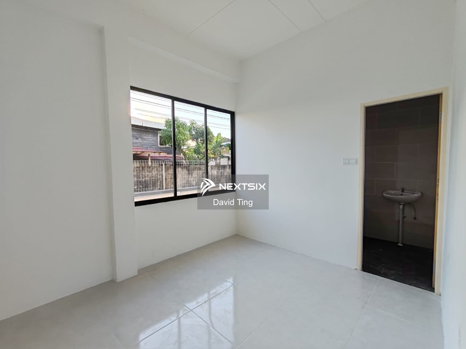1-sty Terrace/Link House For Sale in Kuching Sarawak - Image 10