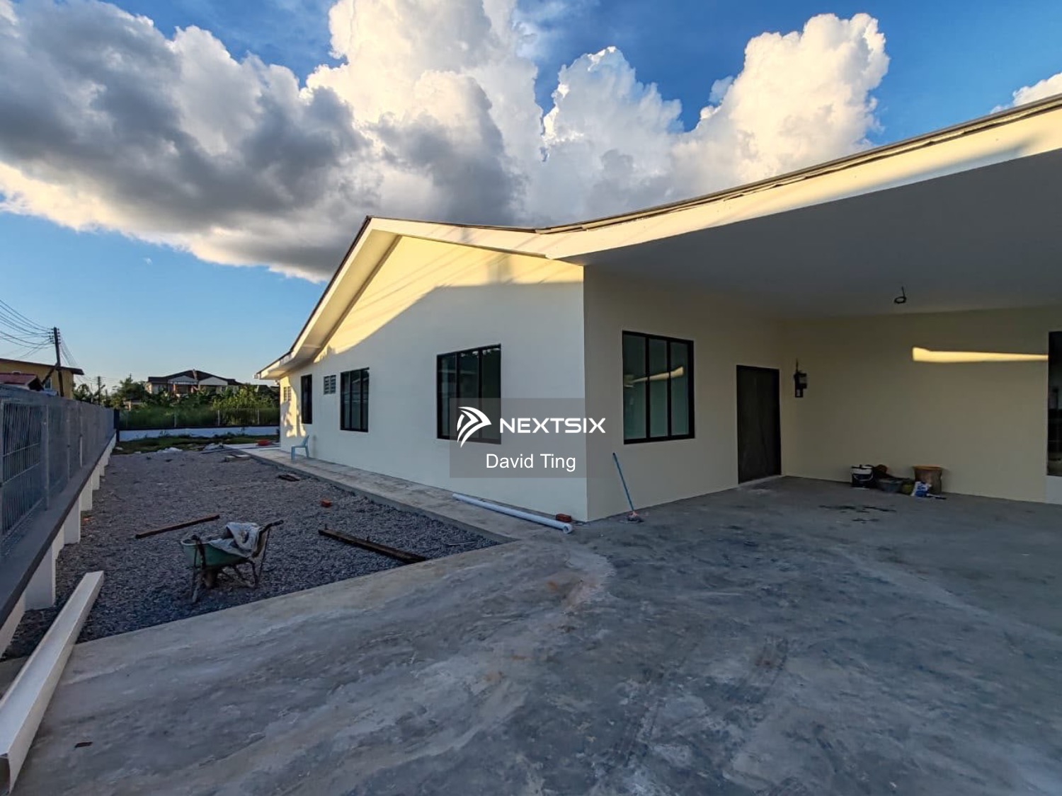 1-sty Terrace/Link House For Sale in Kuching Sarawak - Image 4