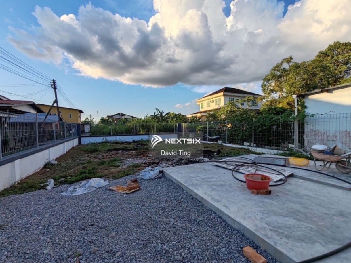 1-sty Terrace/Link House For Sale in Kuching Sarawak - Image 5