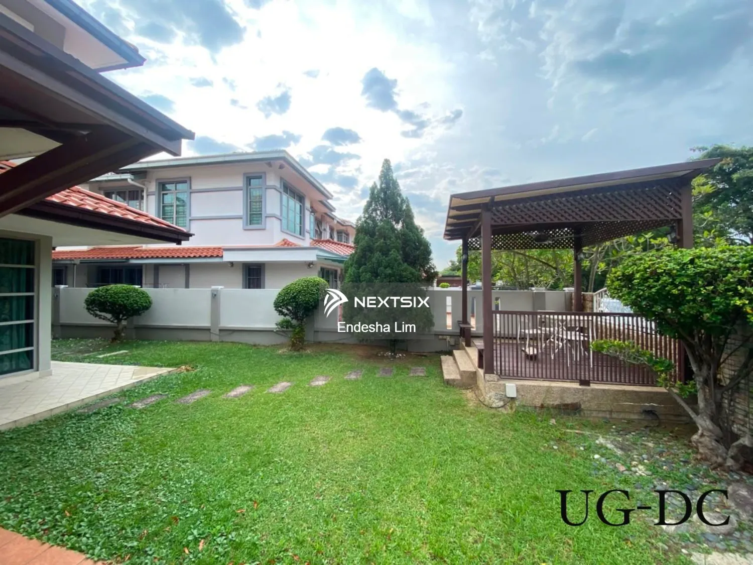 Semi-detached House For Sale in Bandar Botanic Selangor - Image 4