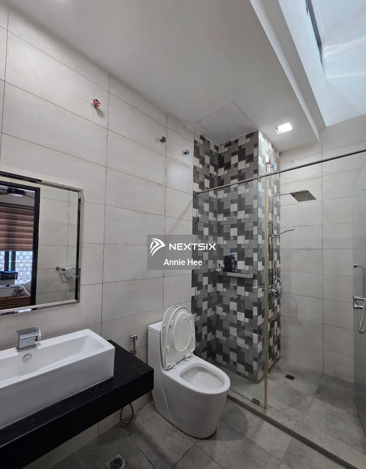 Semi-detached House For Sale in Likas Sabah - Image 8