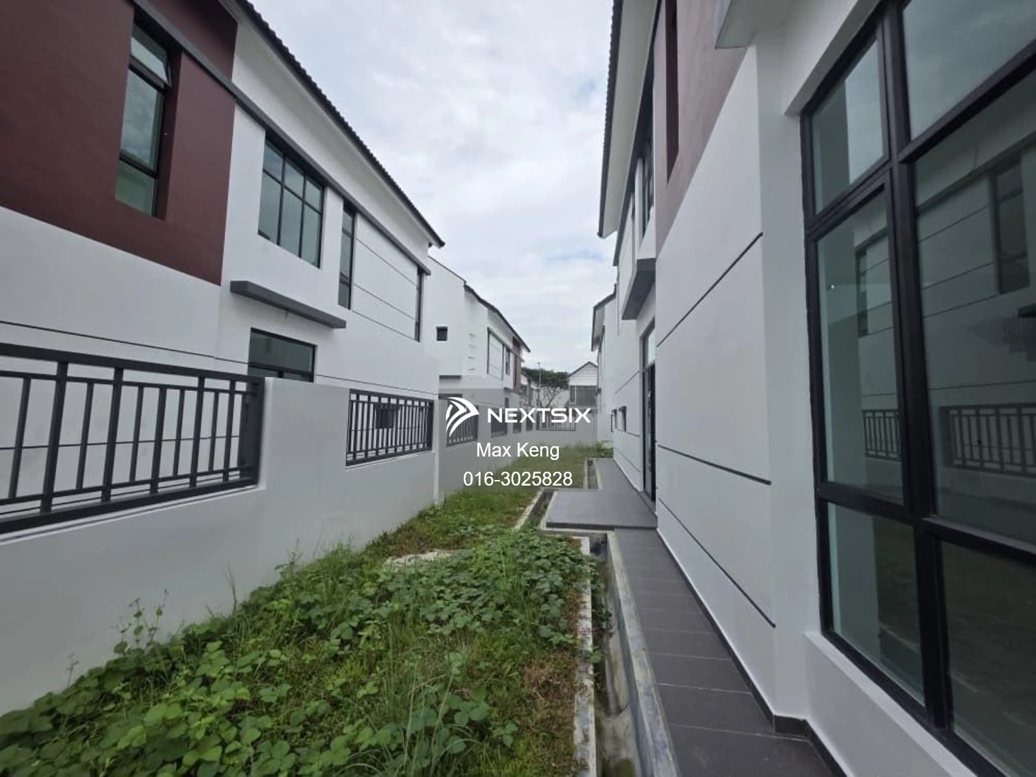 Semi-detached House For Sale in Gelang Patah Johor - Image 3