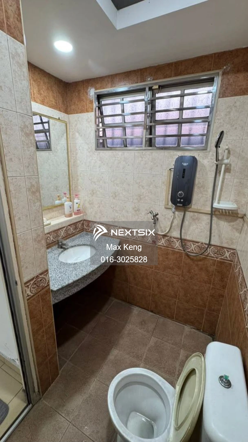 Semi-detached House For Sale in Perling Johor - Image 11