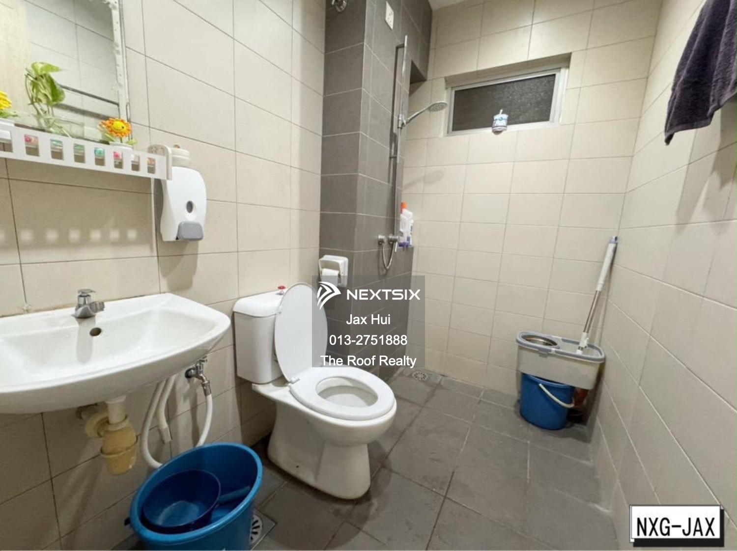 Semi-detached House For Sale in Bandar Botanic Selangor - Image 10