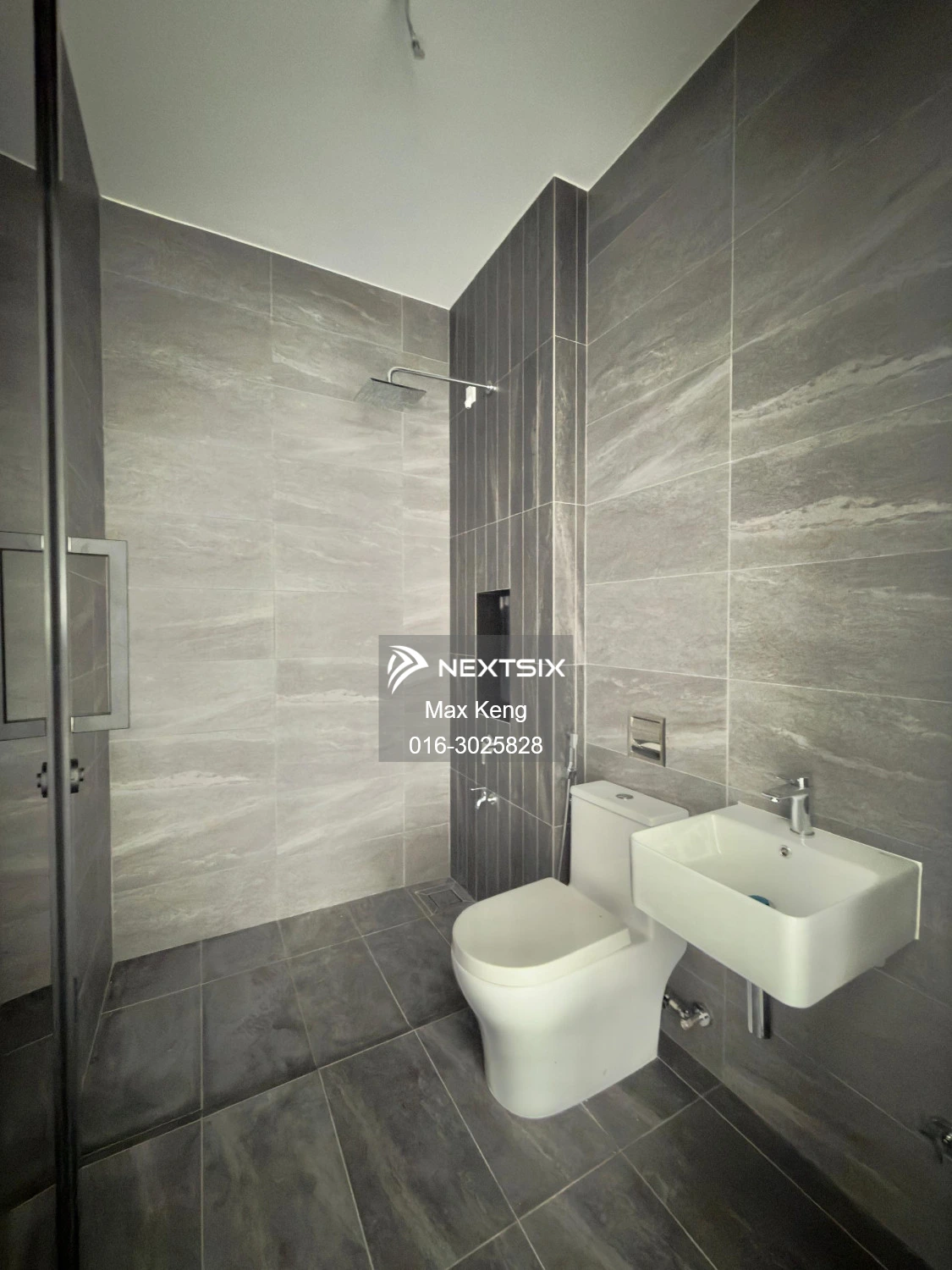 Semi-detached House For Sale in Setia Tropika Johor - Image 11