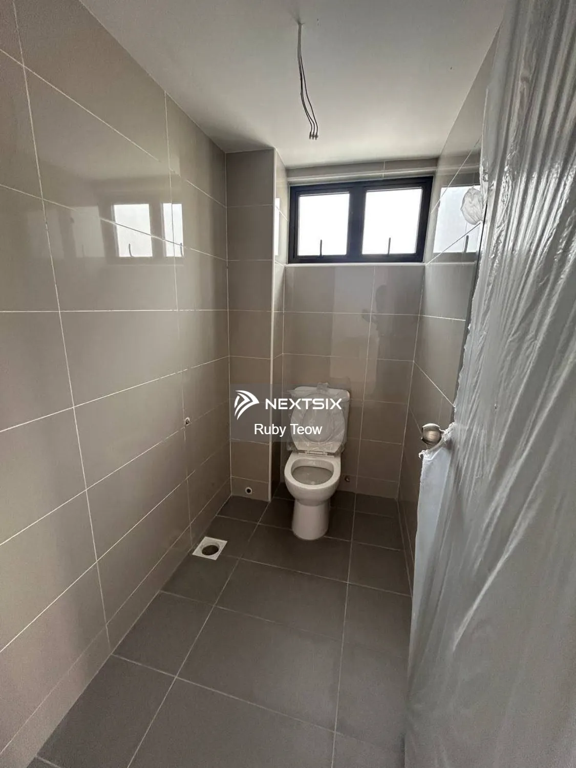 Shop For Rent in Skudai Johor - Image 5