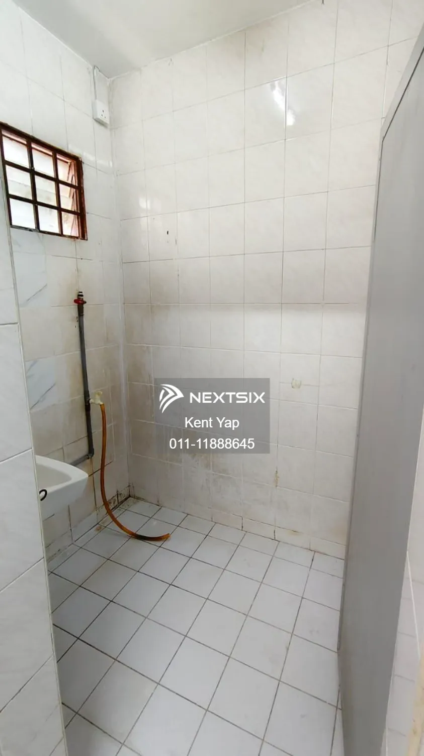 2-sty Terrace/Link House For Rent in Ulu Tiram Johor - Image 8