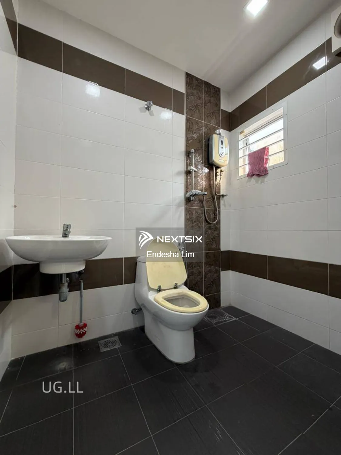 2-sty Terrace/Link House For Sale in Bandar Bukit Tinggi Selangor - Image 9