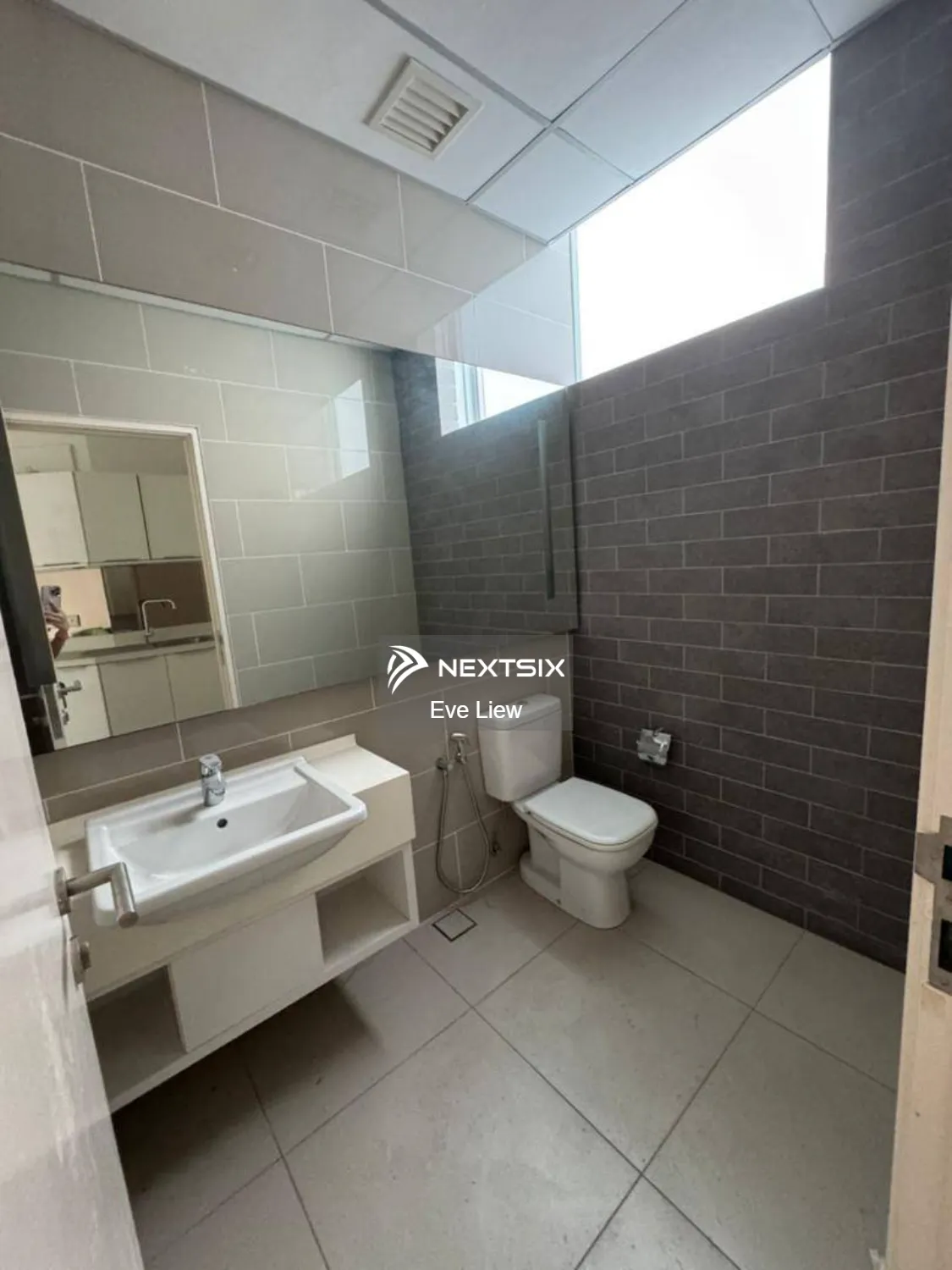 Serviced Residence For Sale in KL City Wilayah Persekutuan Kuala Lumpur - Image 10