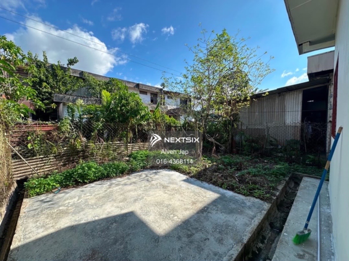 2-sty Terrace/Link House For Sale in Kuching Sarawak - Image 15