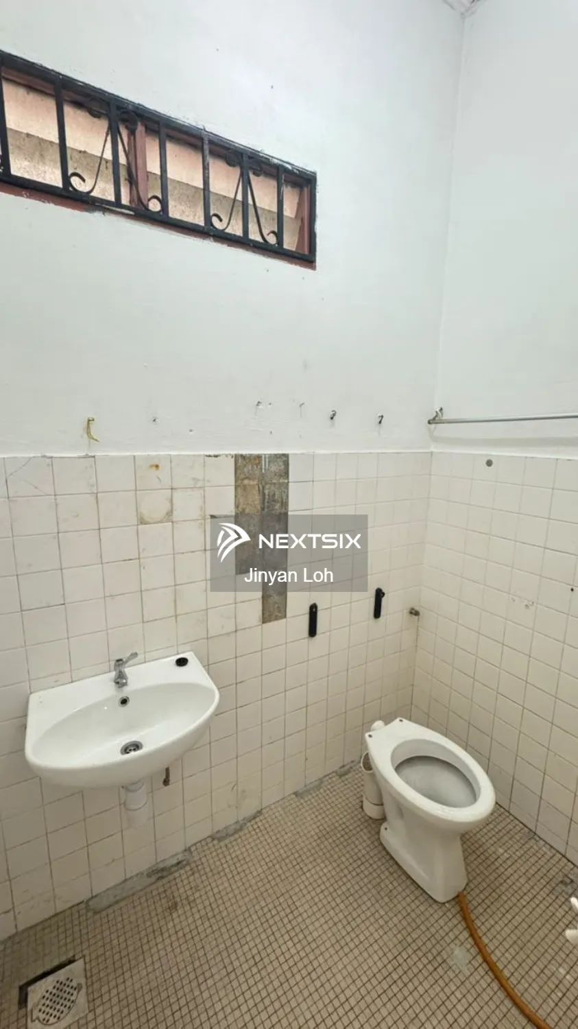 1-sty Terrace/Link House For Sale in Skudai Johor - Image 5