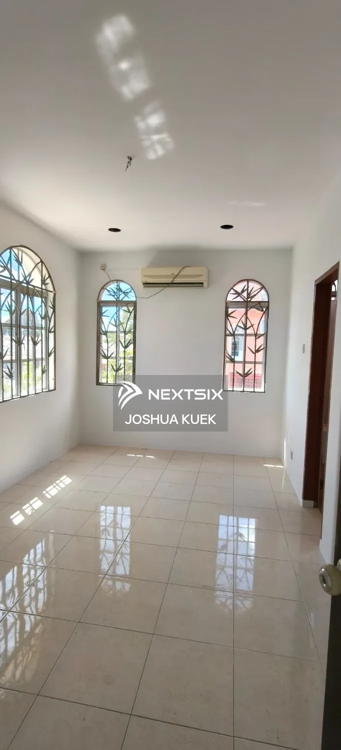 Semi-detached House For Sale in Sitiawan Perak - Image 10