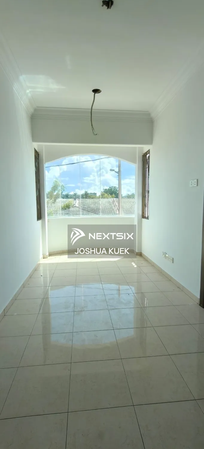 Semi-detached House For Sale in Sitiawan Perak - Image 11