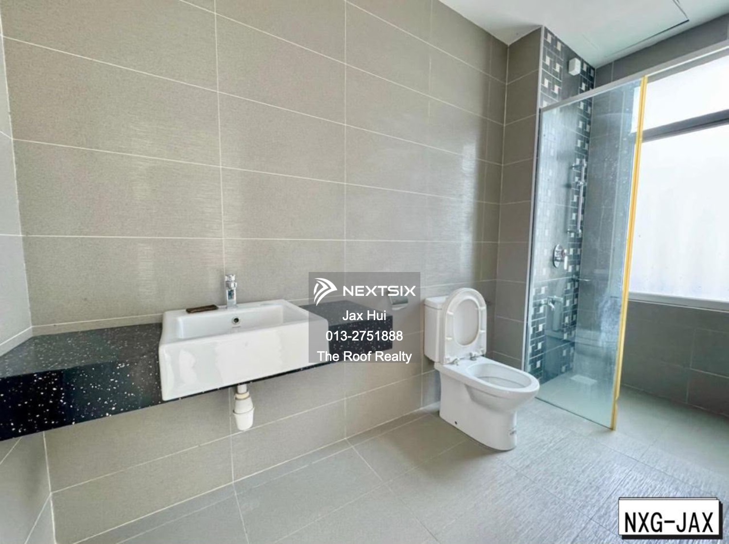 Semi-detached House For Sale in Klang Selangor - Image 12