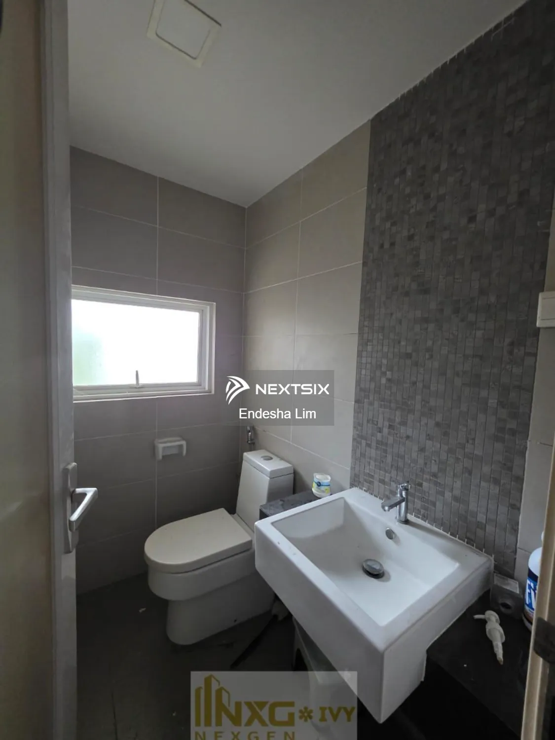 Semi-detached House For Sale in Bandar Bukit Tinggi Selangor - Image 12