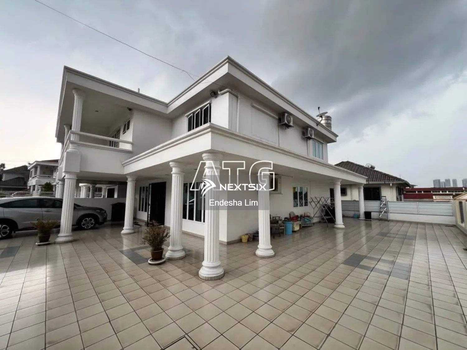 Semi-detached House For Sale in Klang Selangor - Image 2