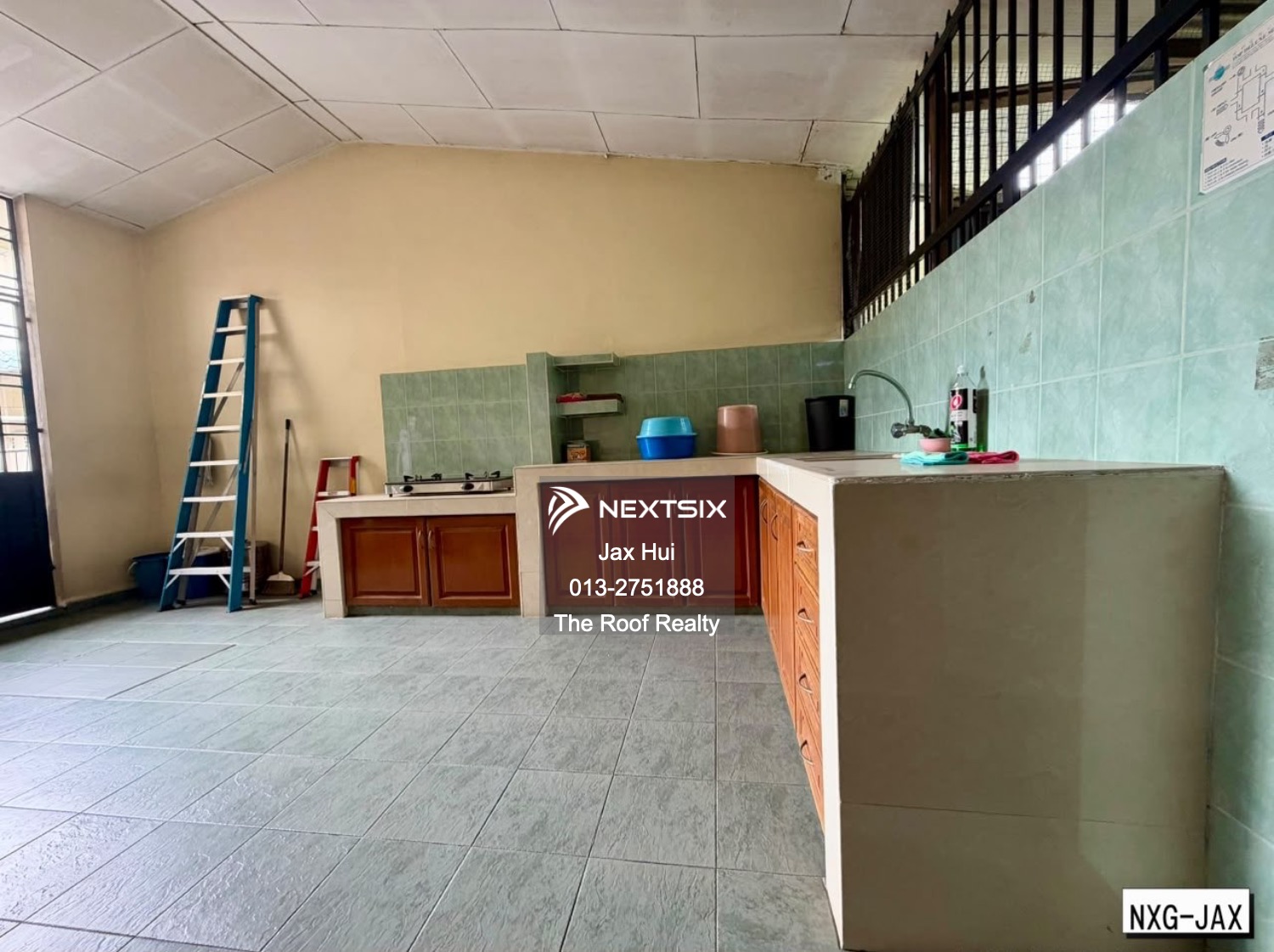 Semi-detached House For Sale in Klang Selangor - Image 6
