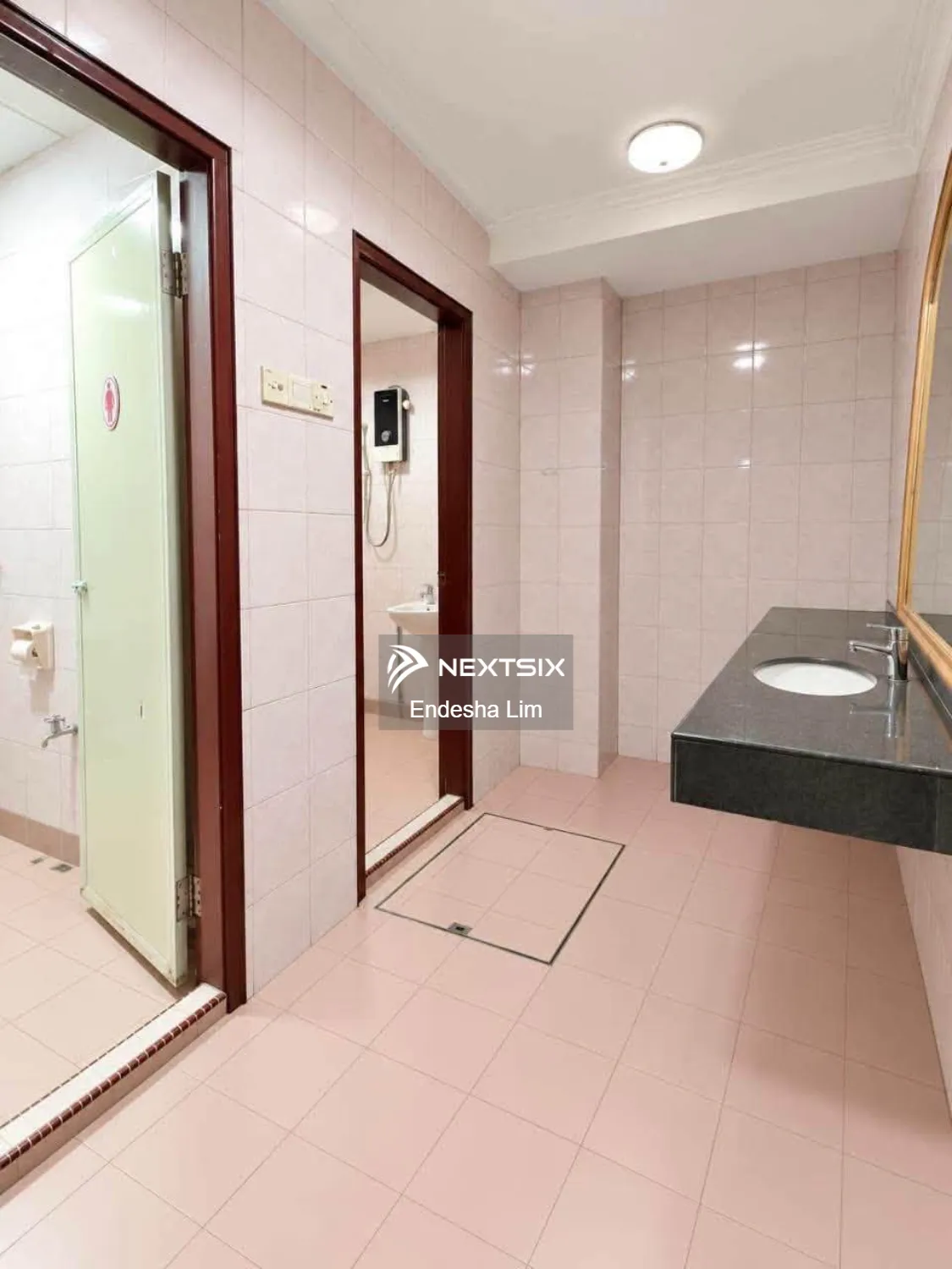 Semi-detached House For Sale in Klang Selangor - Image 10