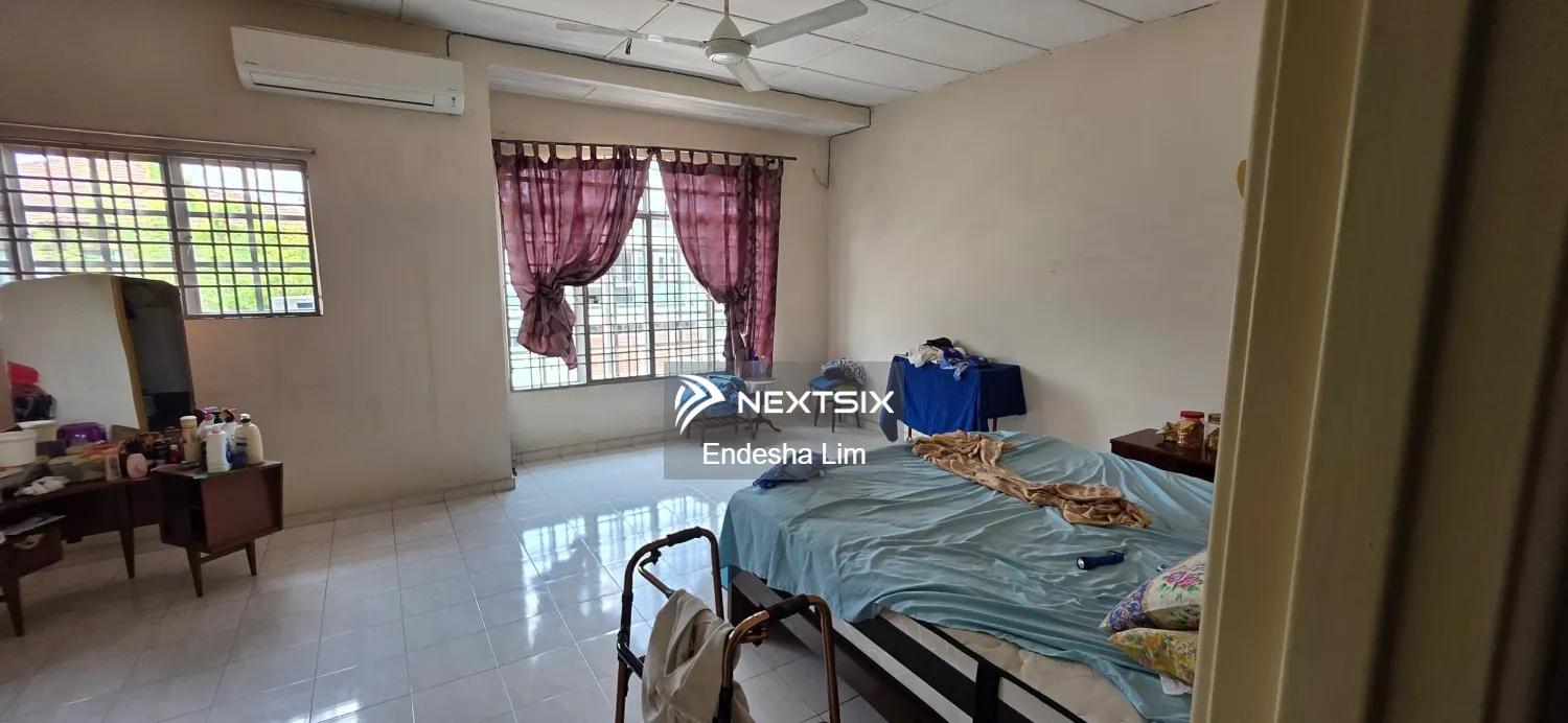 2-sty Terrace/Link House For Sale in Bandar Bukit Tinggi Selangor - Image 3