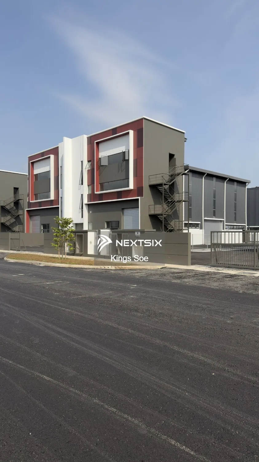 Semi-D Factory For Rent in Bandar Puncak Alam Selangor - Image 2