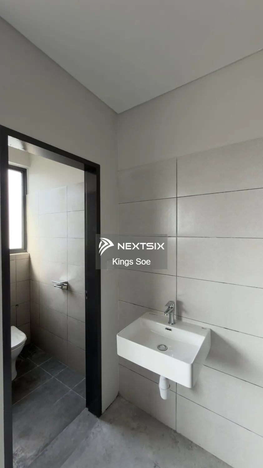 Semi-D Factory For Rent in Bandar Puncak Alam Selangor - Image 20