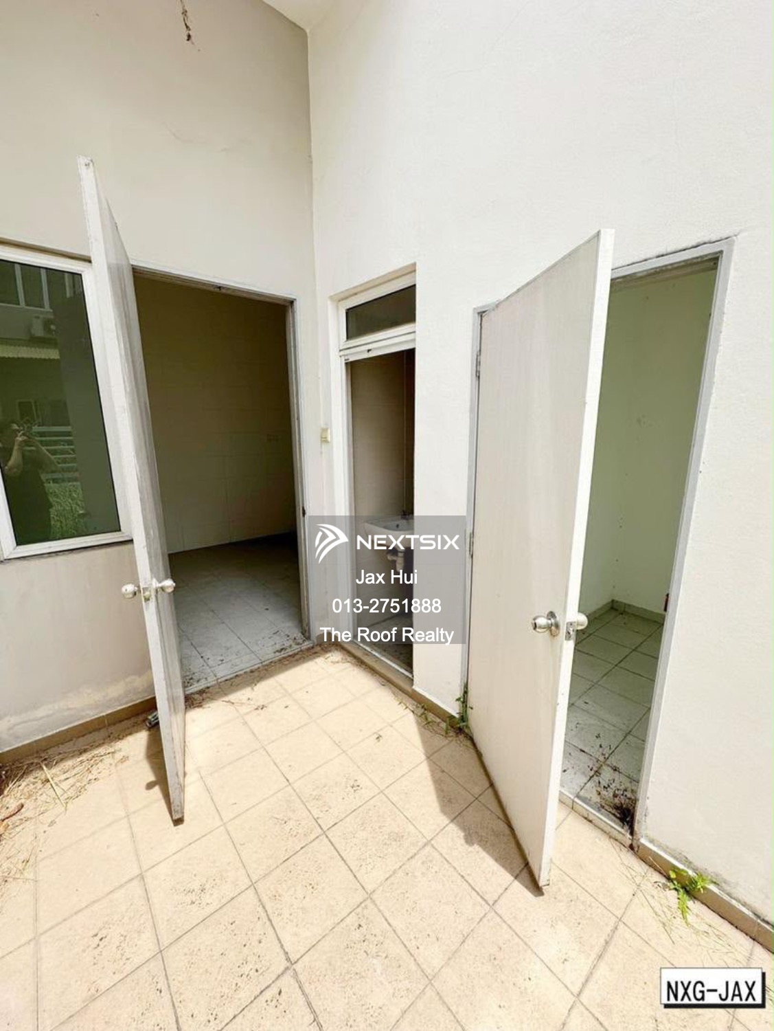 Semi-detached House For Sale in Klang Selangor - Image 10