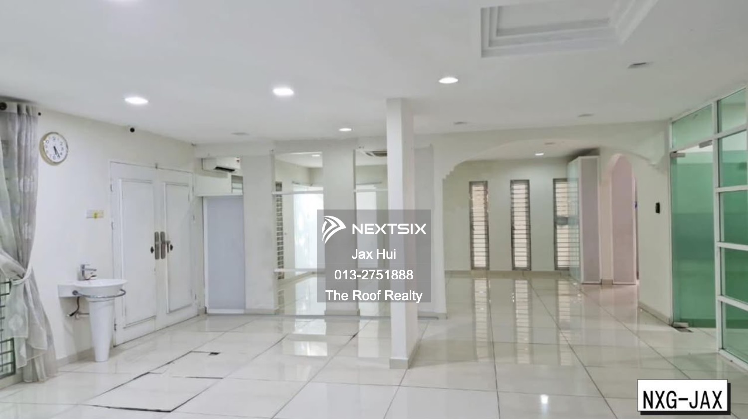 Semi-detached House For Sale in Bandar Bukit Tinggi Selangor - Image 4