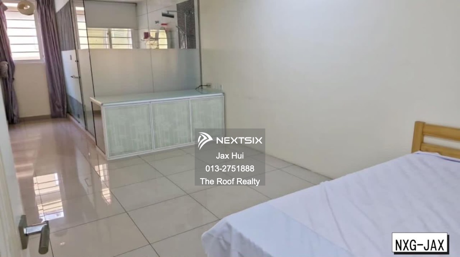 Semi-detached House For Sale in Bandar Bukit Tinggi Selangor - Image 9